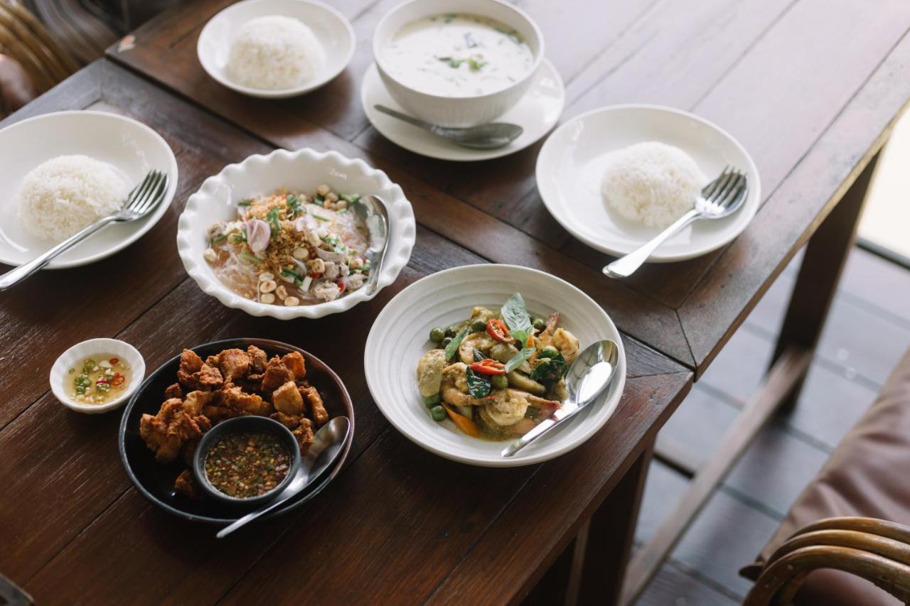 Ploen Pirom Hotel Bangkok Ngoại thất bức ảnh