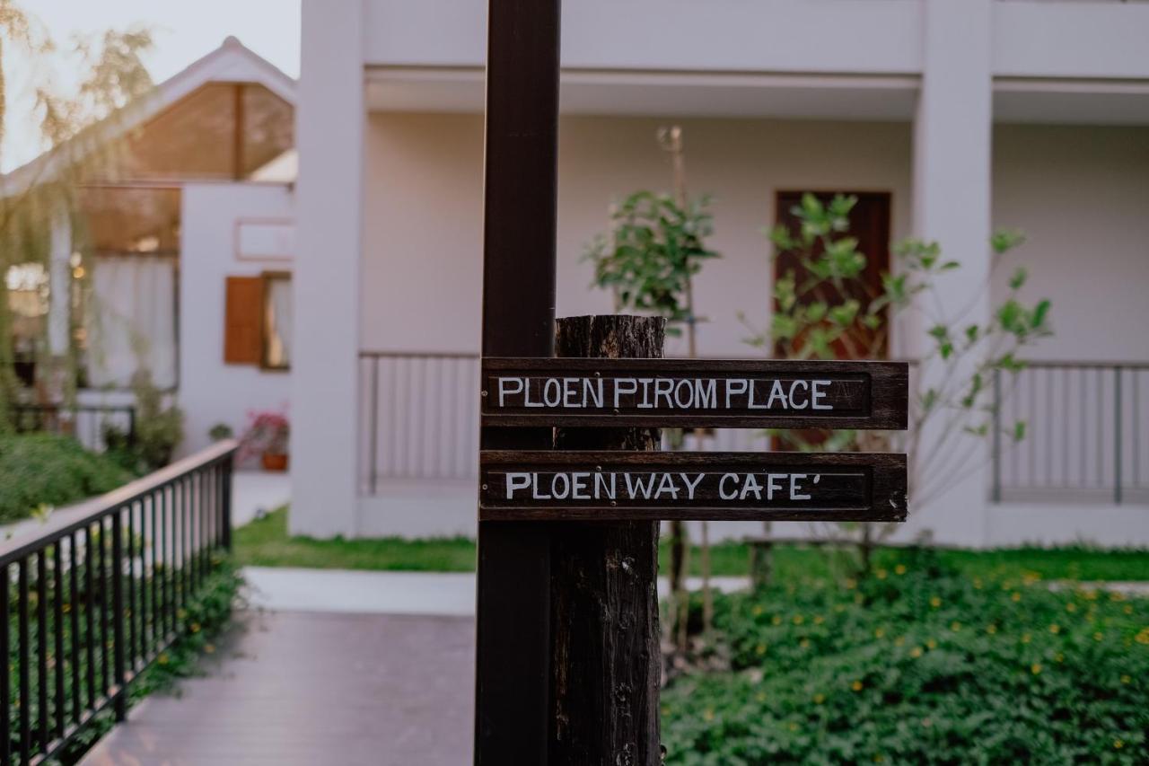 Ploen Pirom Hotel Bangkok Ngoại thất bức ảnh